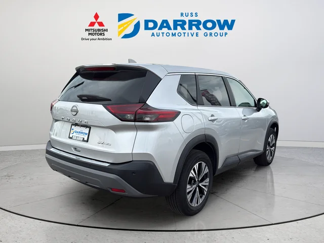 Used 2023 Silver Nissan SV image 5