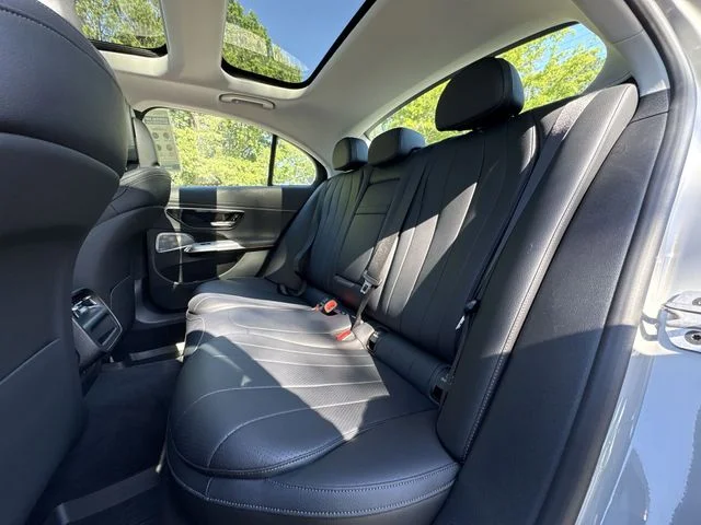 Used 2024  Mercedes-Benz E 350 image 23