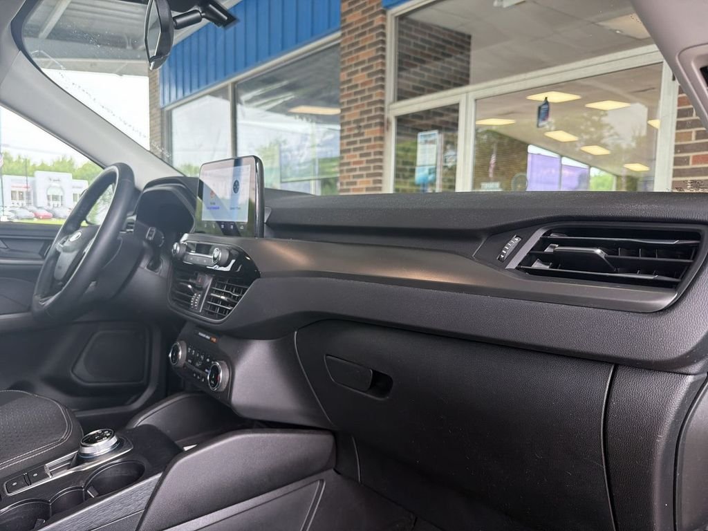 Used 2023 Blue Ford Active image 28
