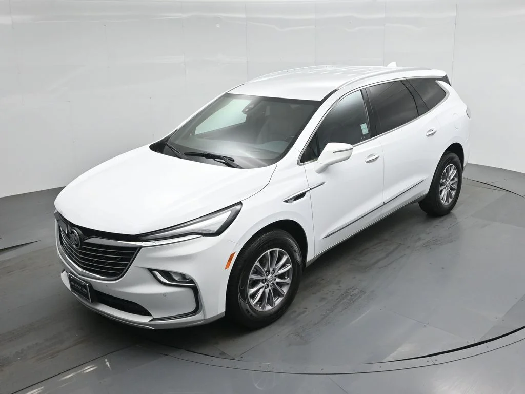 Used 2024 White Buick Premium Group image 40