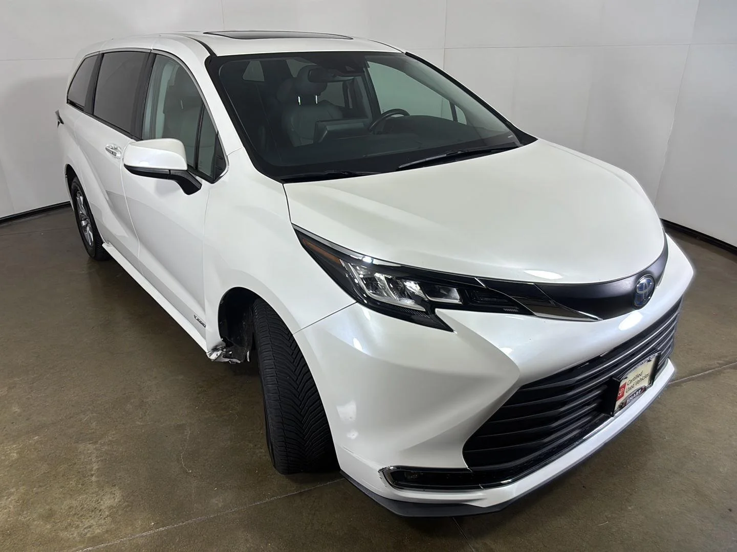 Certified Used 2021 Blizzard Pearl Toyota XLE image 7