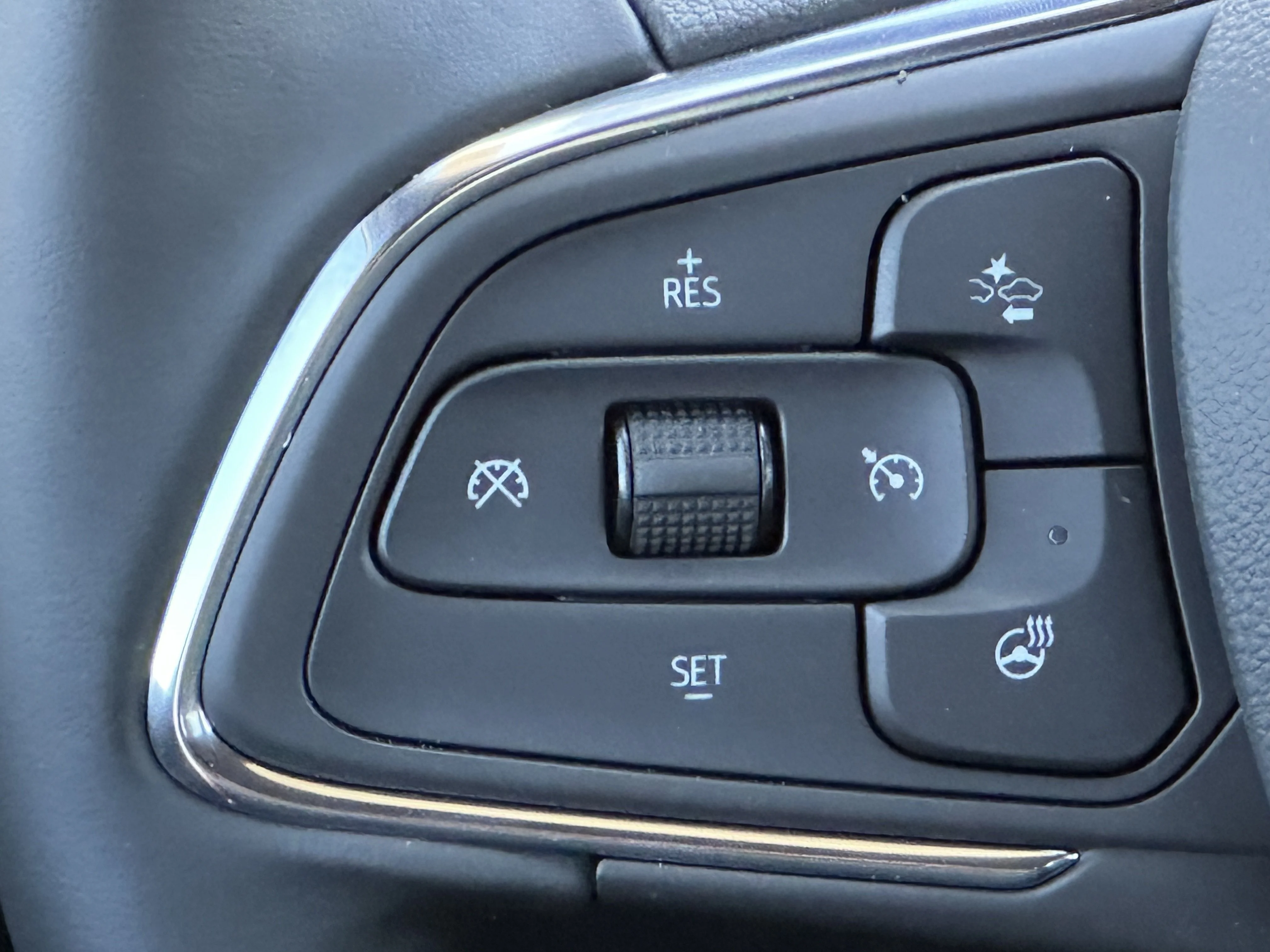 New 2026 Summit White Buick Sport Touring image 12
