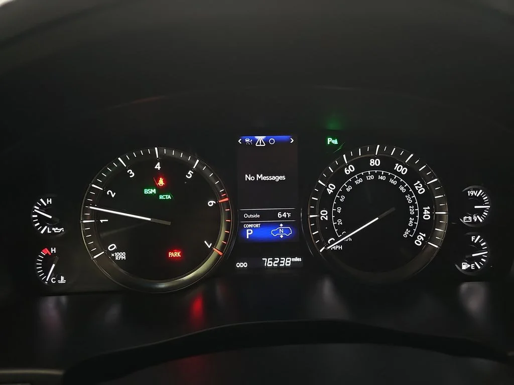 Used 2017 Silver Lexus 570 image 21