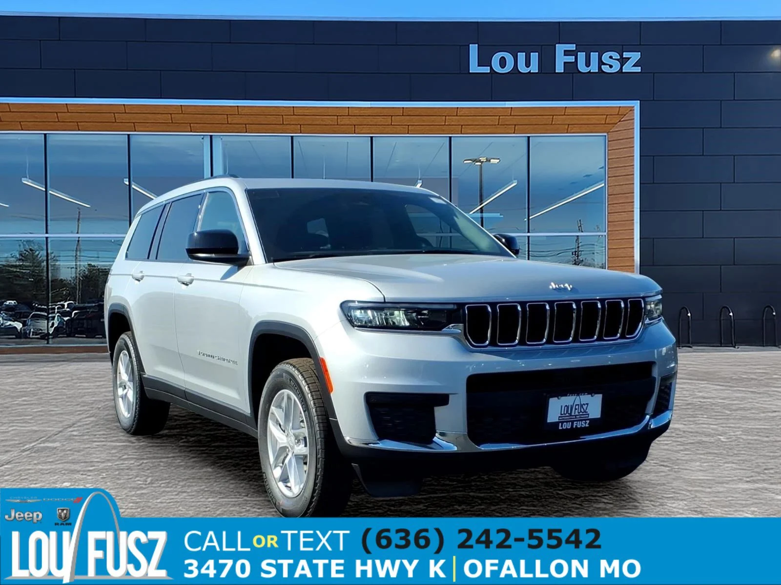 New 2026 Silver Zynith Exterior Paint Jeep Laredo image 1
