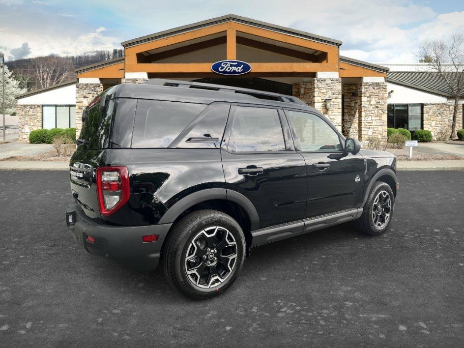 New 2026 Shadow Black Ford Outer Banks® image 2