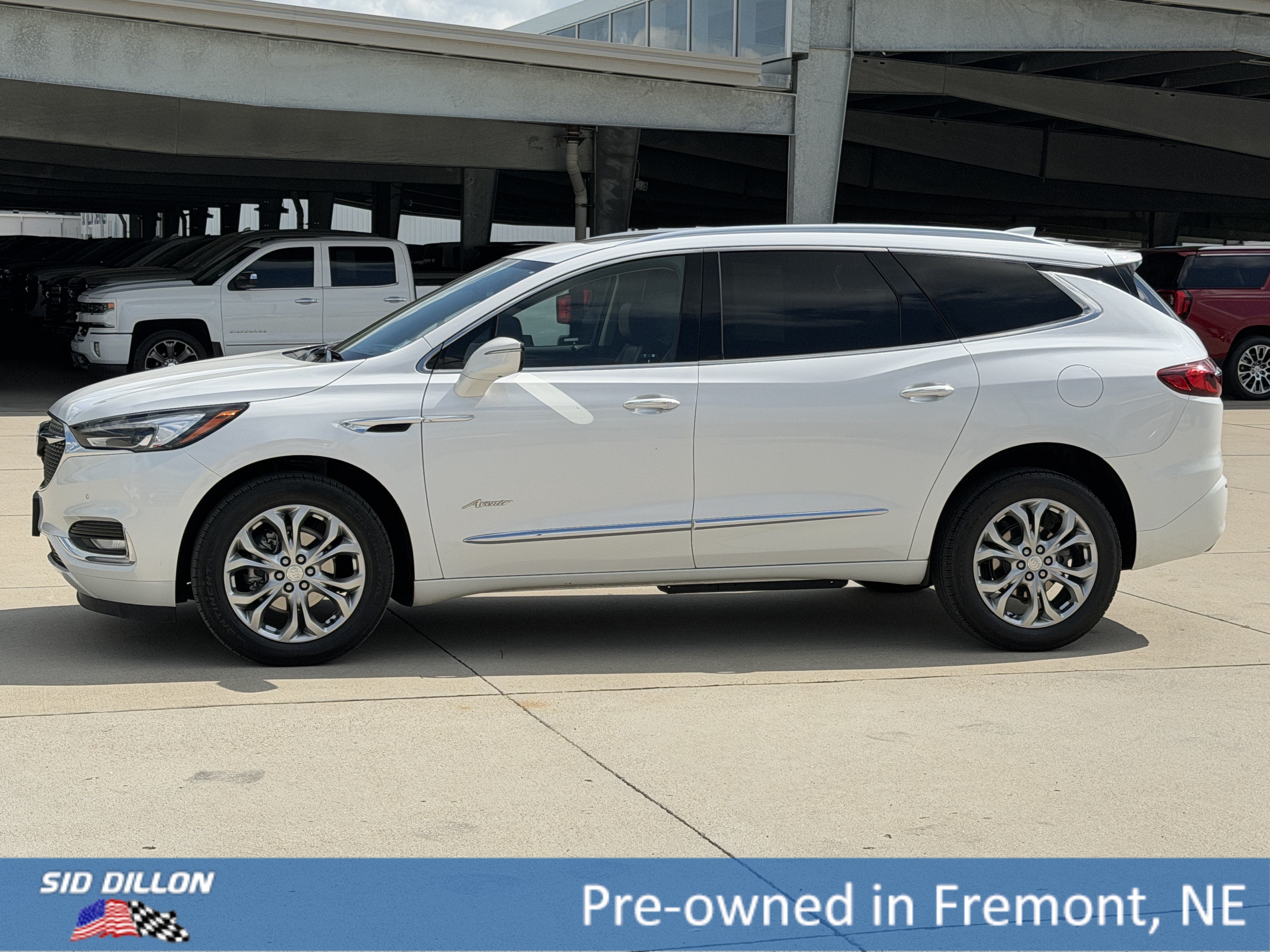 Used 2021 White Frost Tricoat Buick Avenir image 9