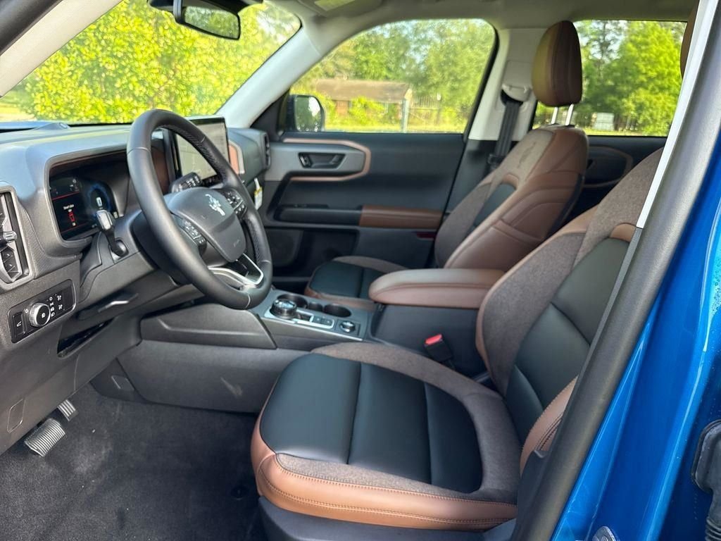 New 2025 Velocity Blue Metallic Ford Outer Banks® image 13
