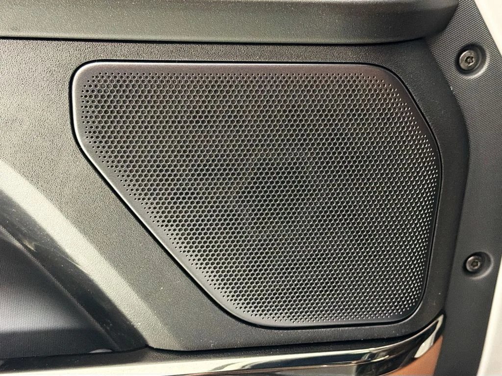 New 2026 Borasco Grey Land Rover  OCTA image 19