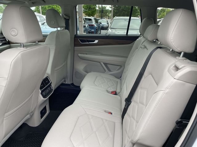 New 2026 White Volkswagen 2.0T SE w/Technology image 11