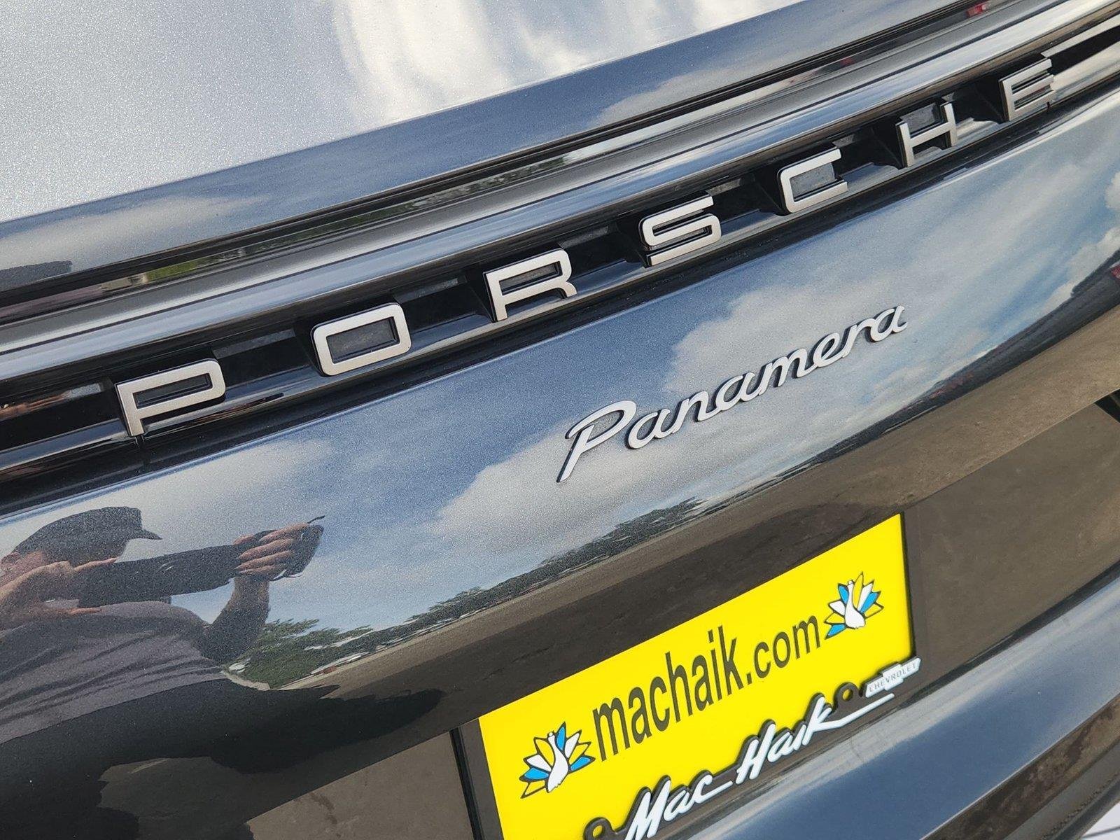 2023 Porsche Panamera photo 31 of 34