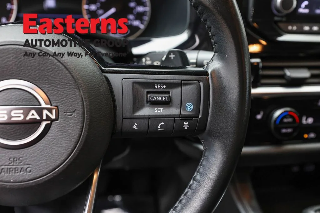 Used 2023 Blue Nissan SV image 16