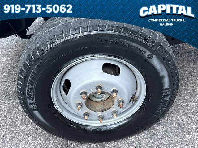 Used 2022 White Ford XL image 15