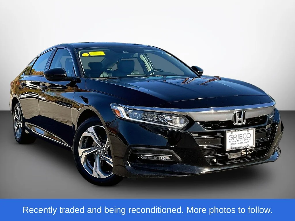 Used 2019 Crystal Black Pearl Honda EX-L image 1