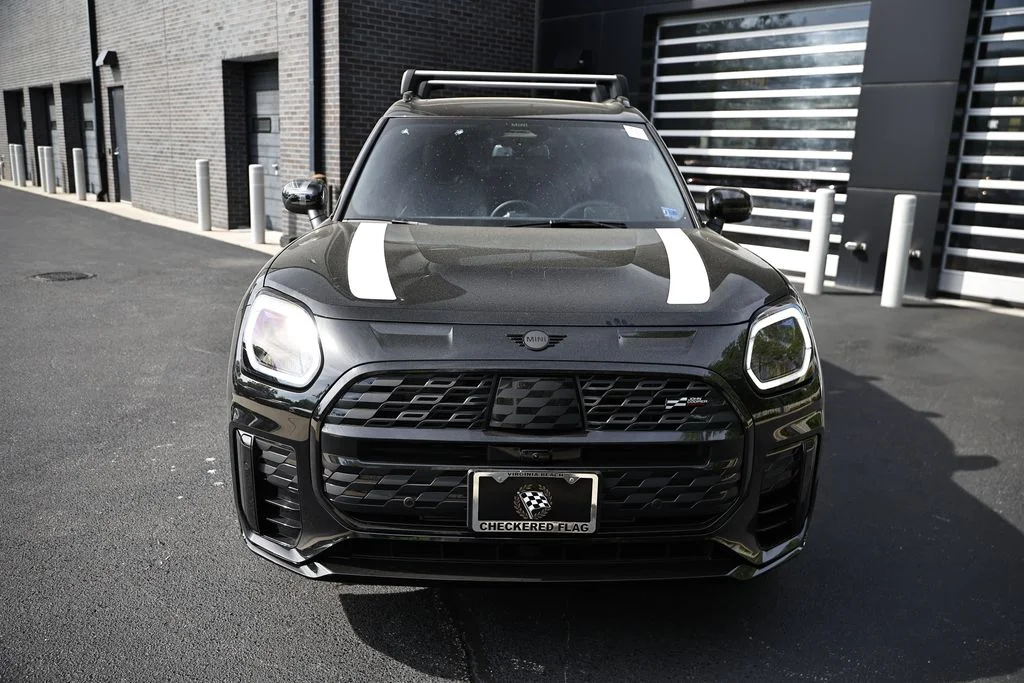 New 2026 Midnight Black MINI Iconic image 12