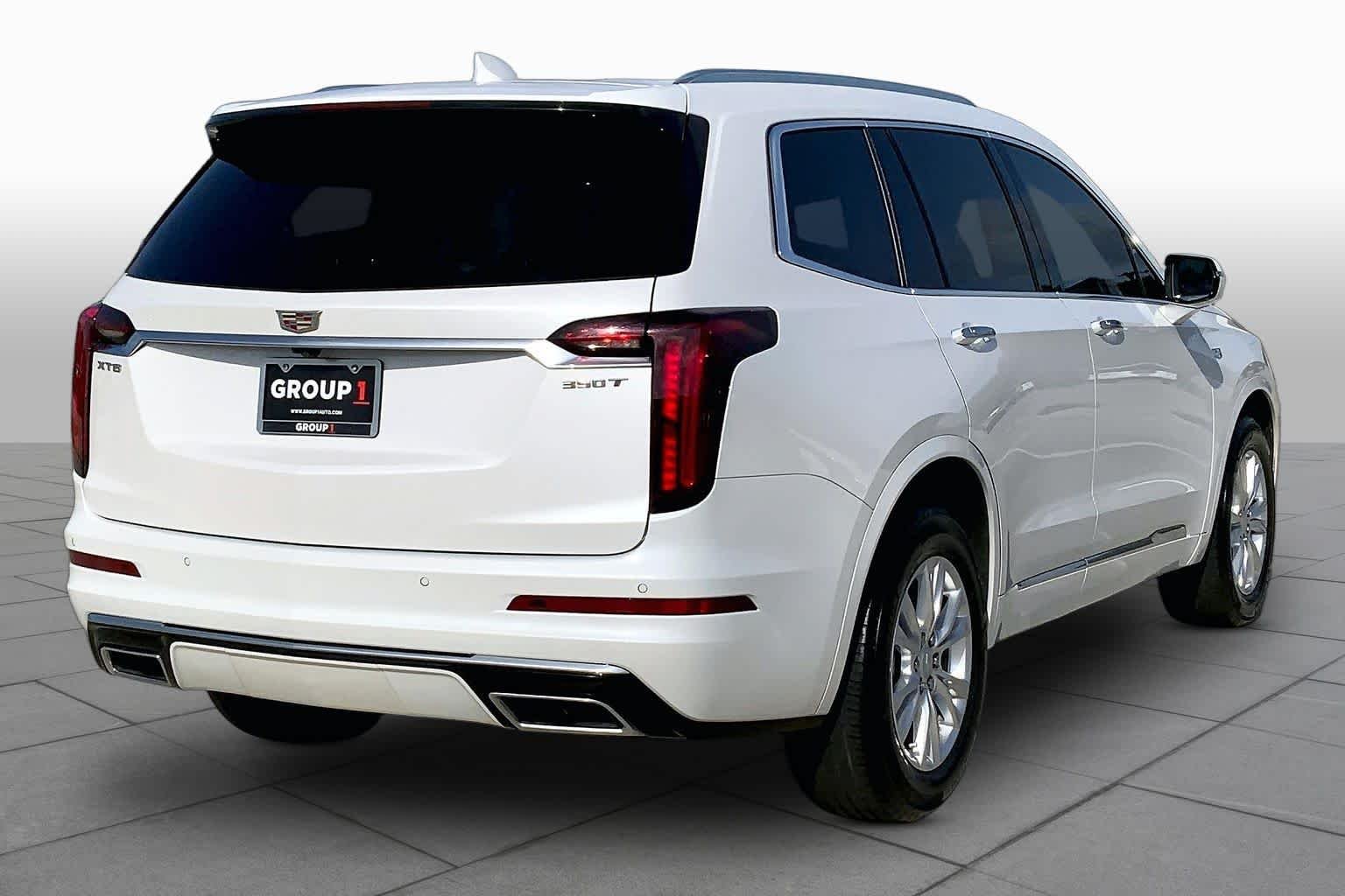 Used 2024 Crystal White Tricoat Cadillac FWD Luxury image 13