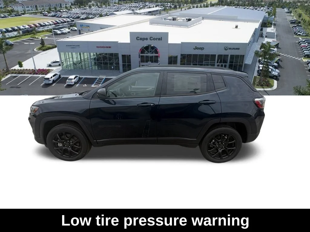 New 2026 Fathom Blue Pearl-Coat Exterior Paint Jeep Altitude image 6