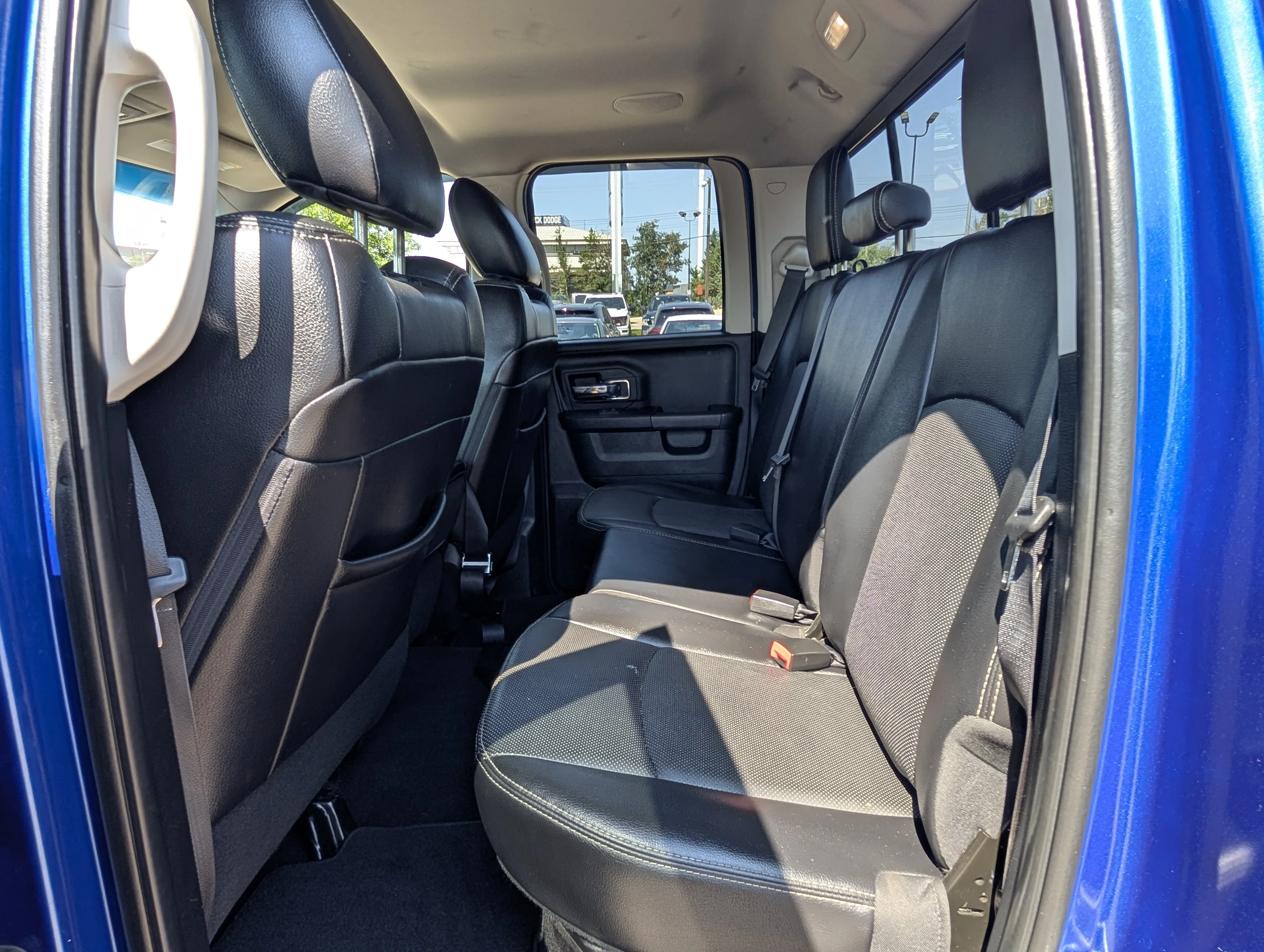 Used 2016 Blue Streak Pearl Ram Laramie image 22