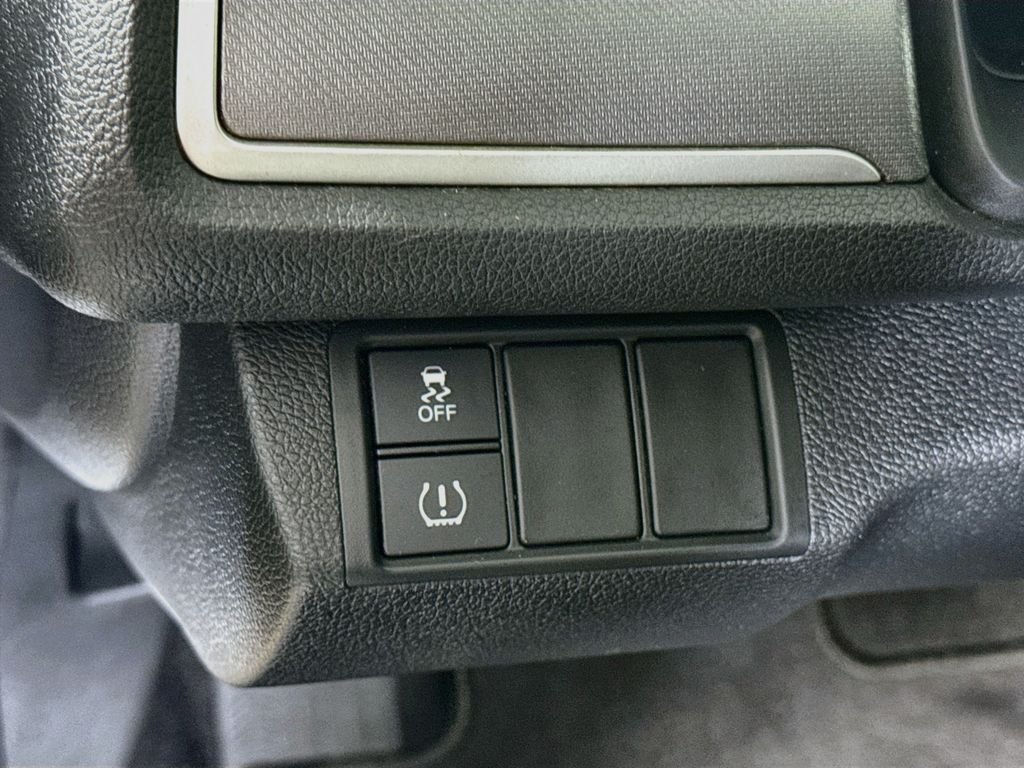 Used 2017 Lunar Silver Metallic Honda LX image 10