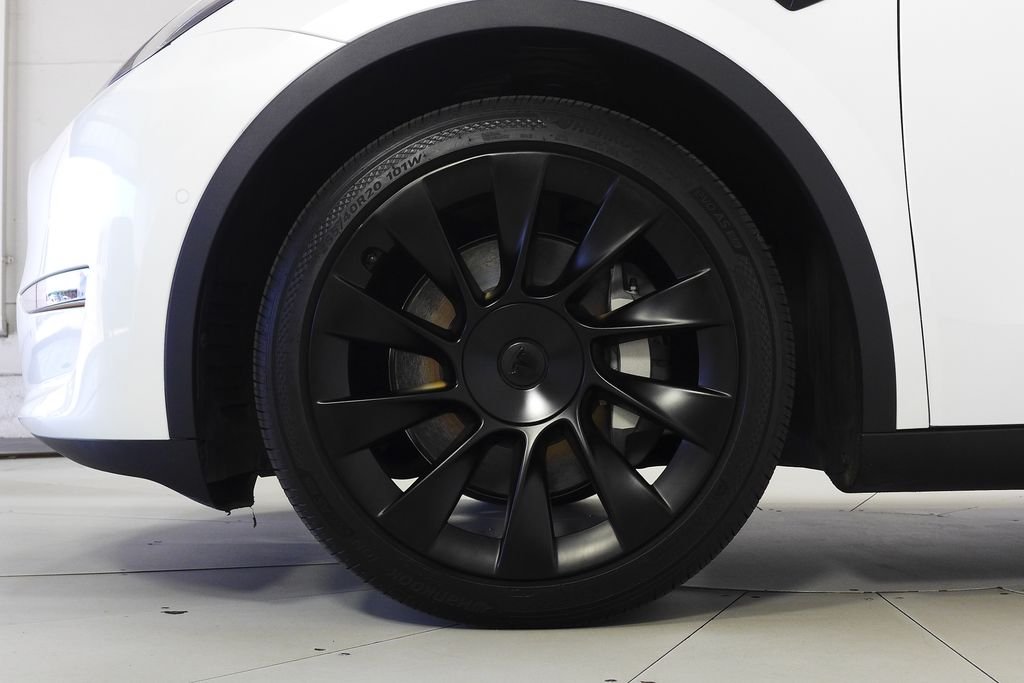 Used 2022 Pearl White Multi-Coat Tesla Long Range image 5