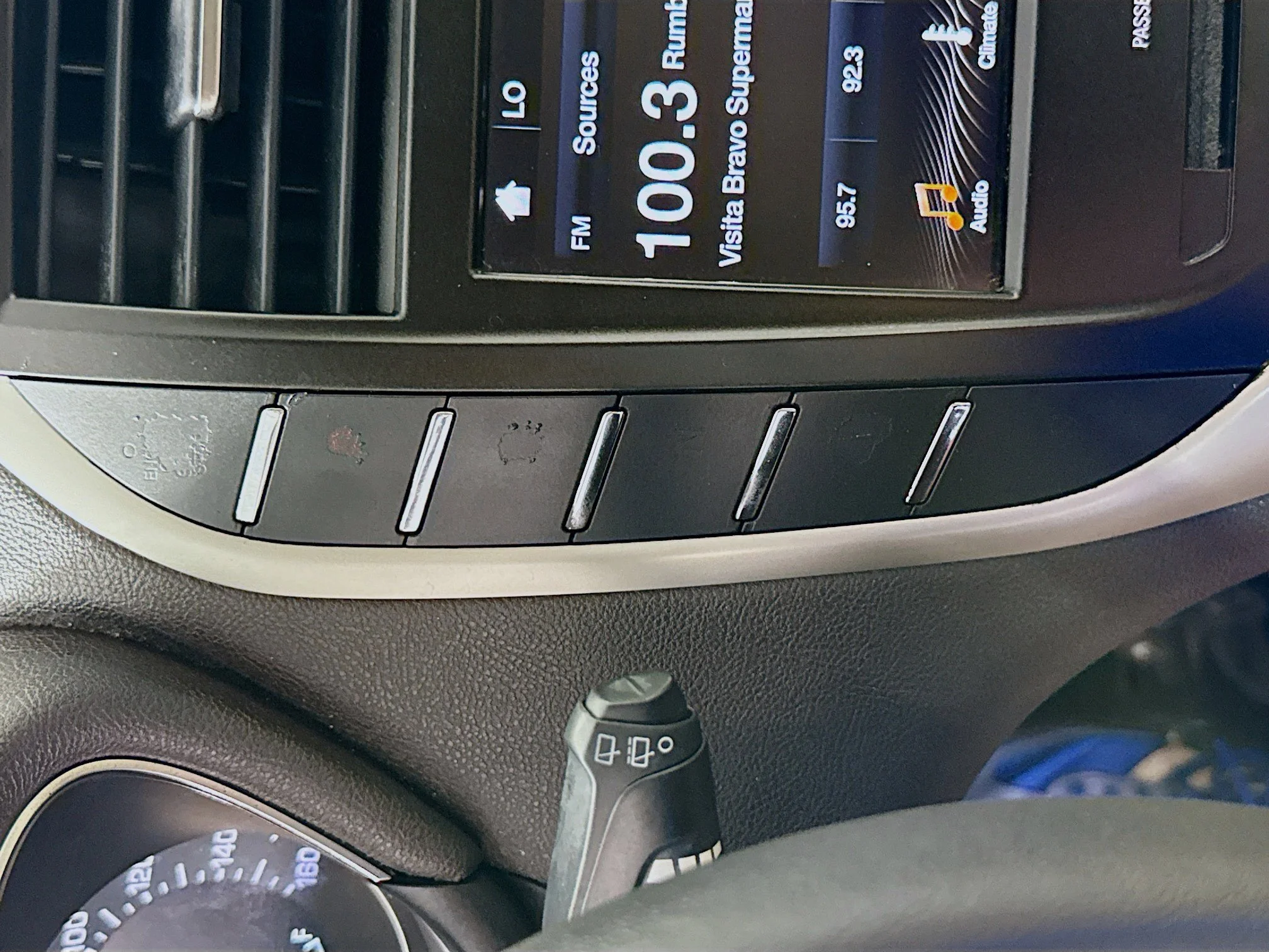 Used 2019 Iced Mocha Metallic Lincoln Standard image 16