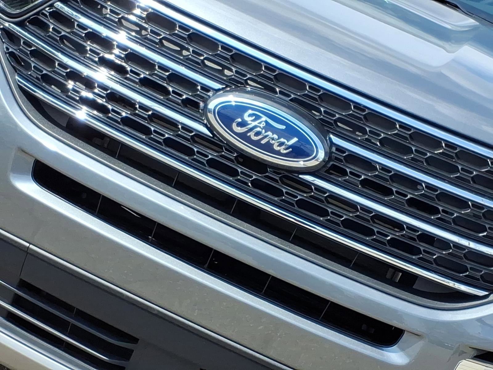 Certified Used 2023 Carbonized Gray Metallic Ford XLT image 17