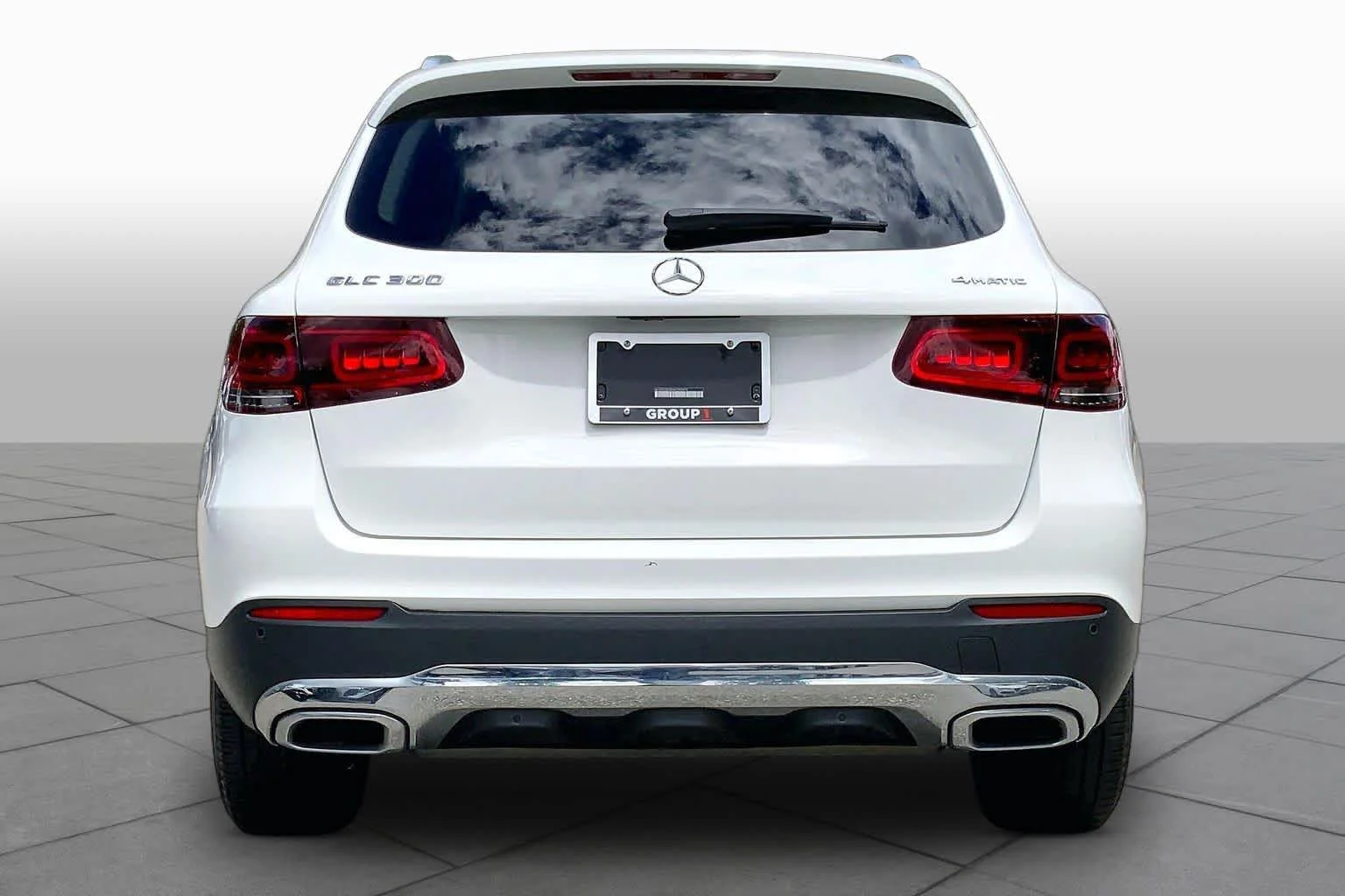 Certified Used 2022 Polar White Mercedes-Benz GLC 300 image 5