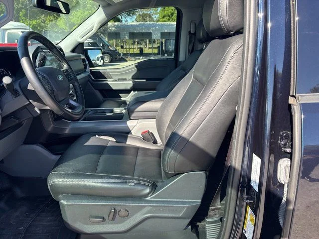 Used 2022 Blue Ford XLT image 9