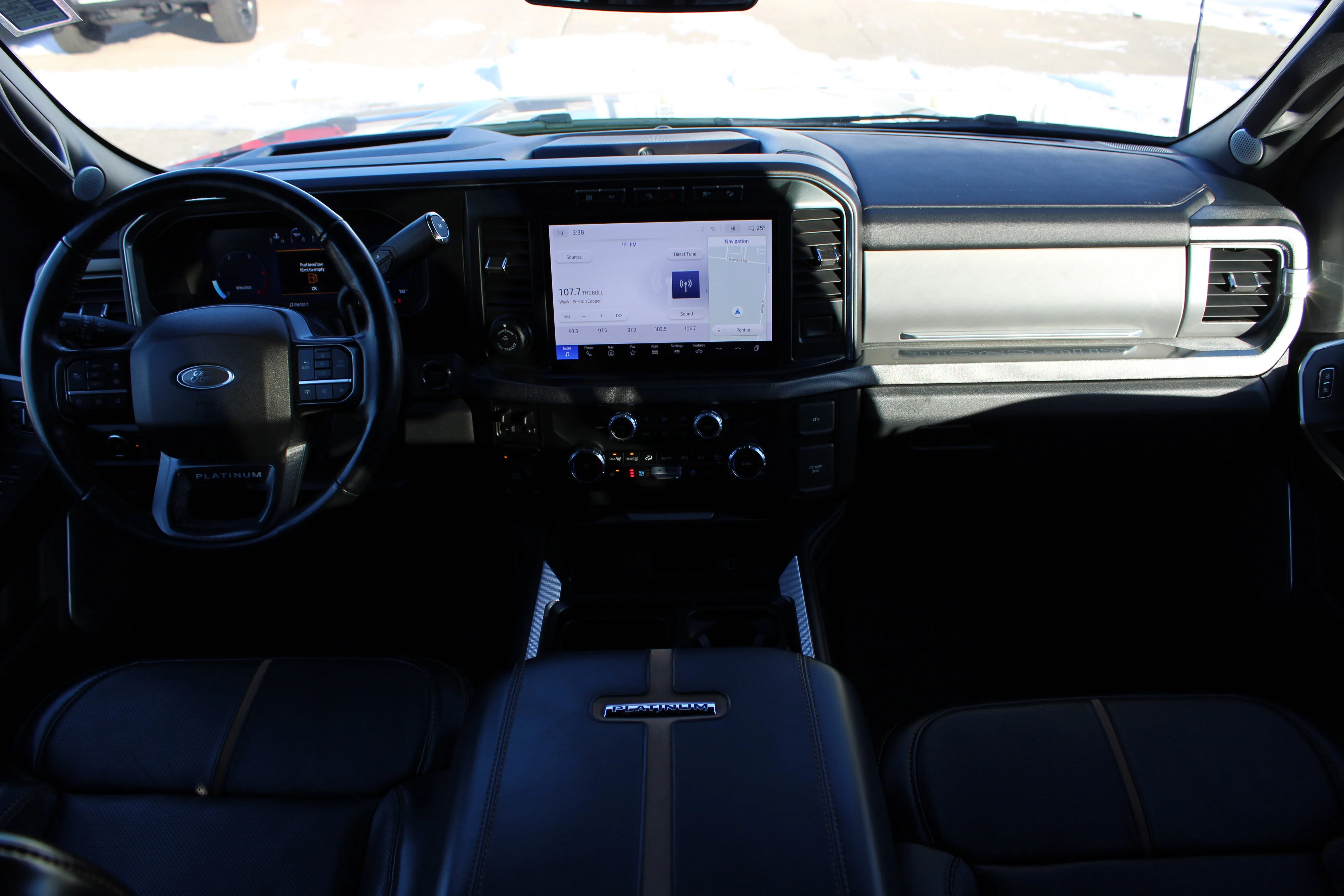 Used 2024 Agate Black Metallic Ford Platinum image 21