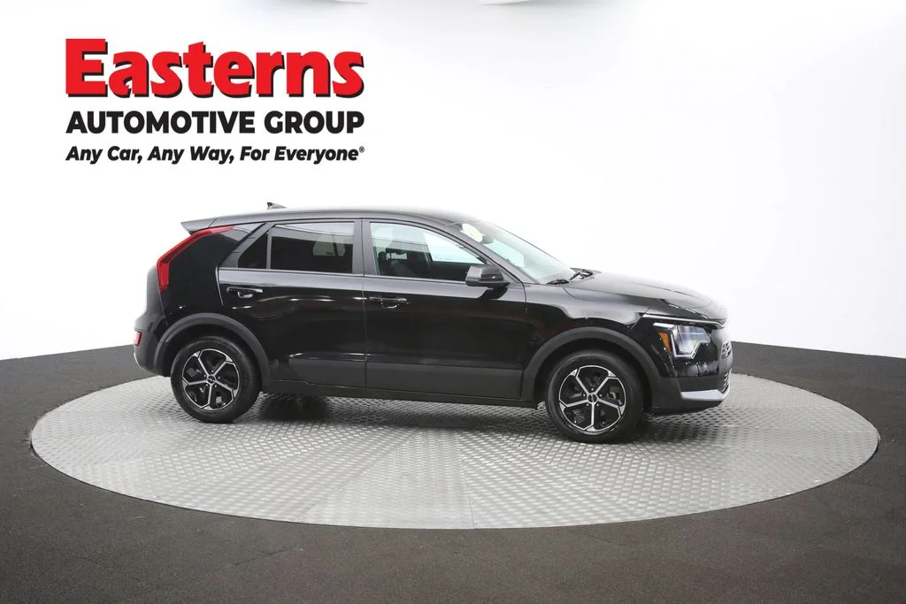 Used 2025 Black Kia LX image 63