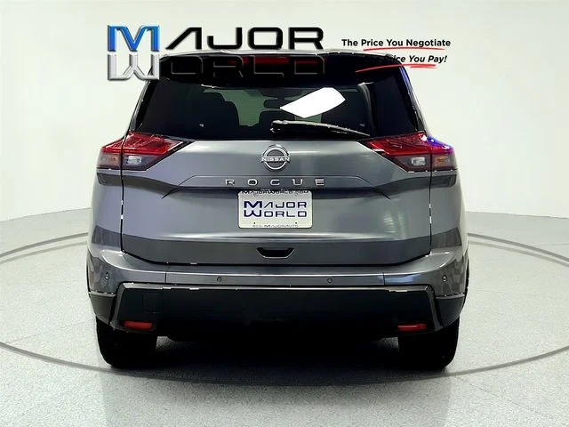 Used 2025 Gray Nissan SV image 6