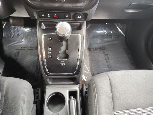 Used 2014 Red Jeep Latitude image 17