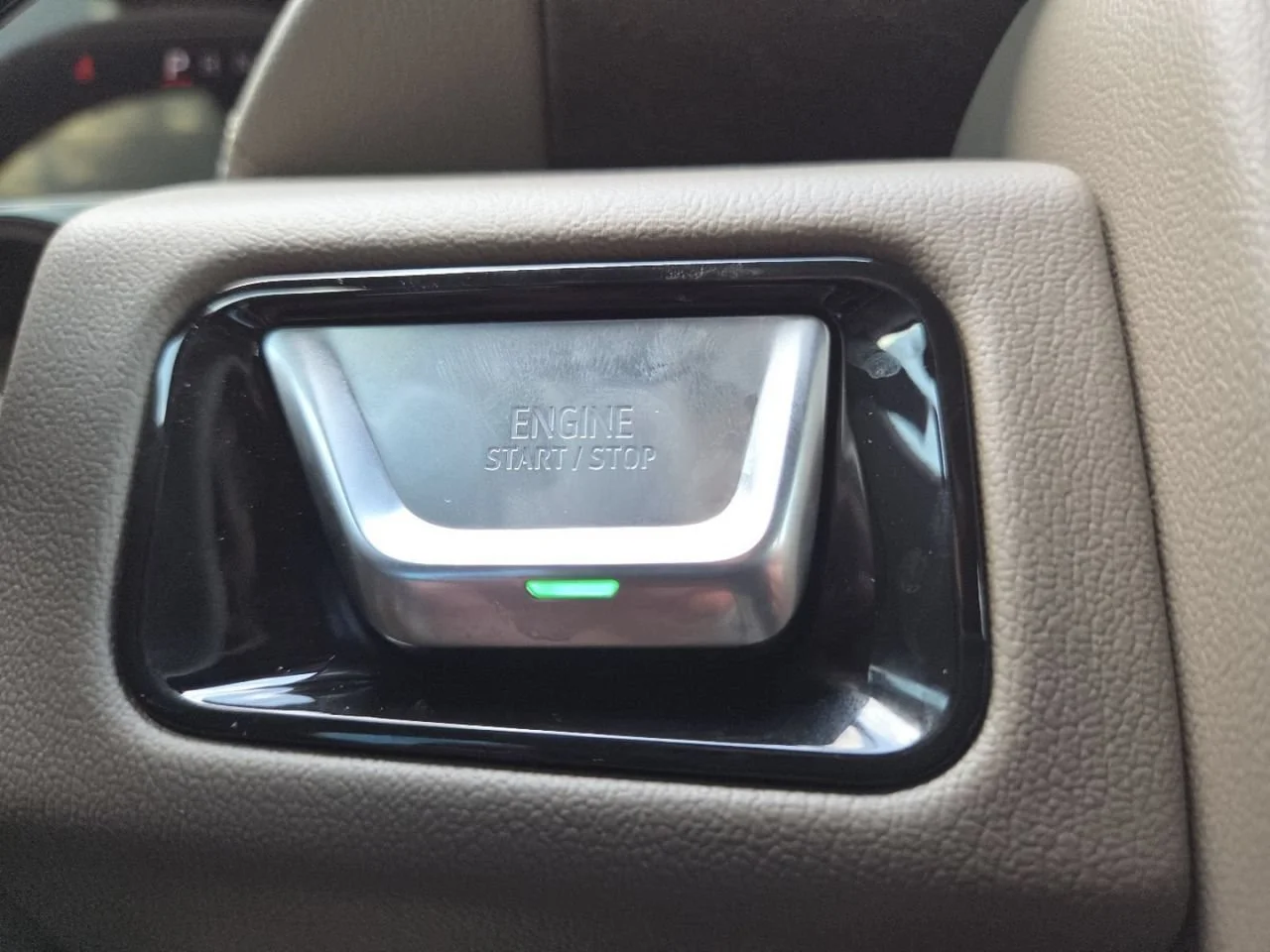 New 2026 Sterling Metallic GMC Denali image 10