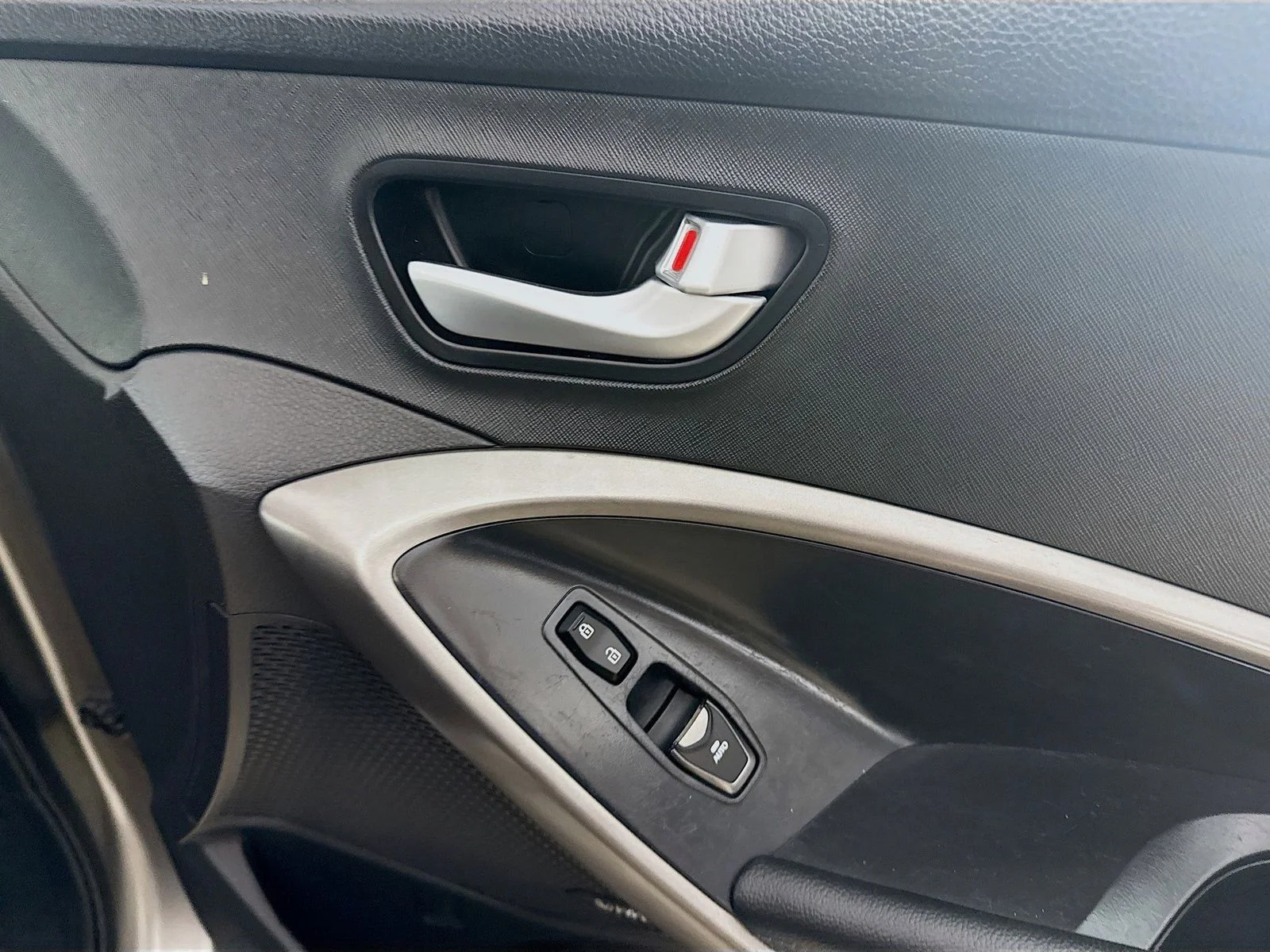 Used 2016 Gray Hyundai 2.0T image 27