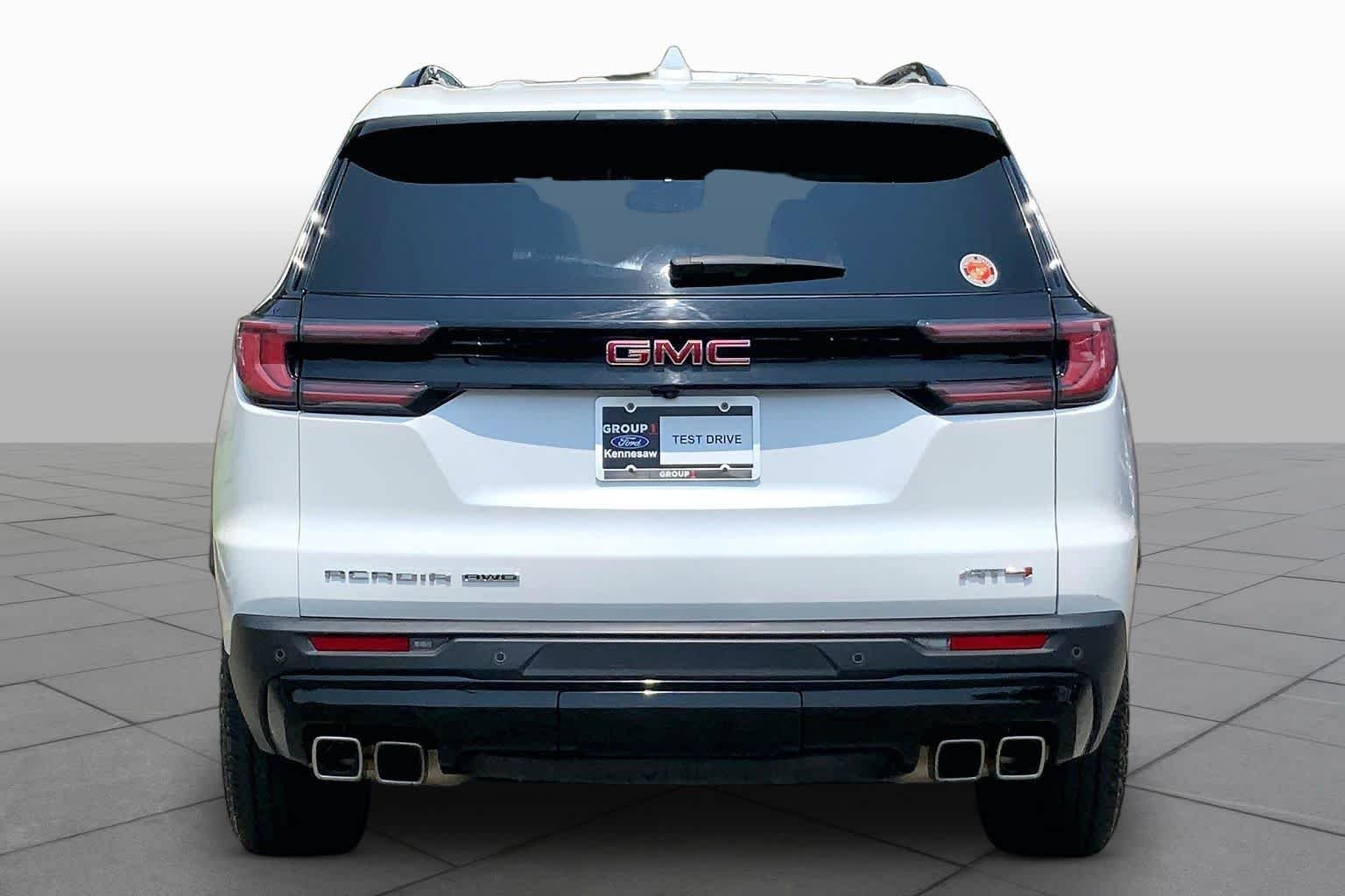 Used 2025 White Frost Tricoat GMC AWD AT4 image 4