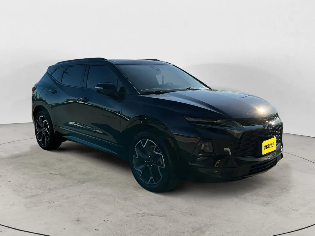 Used 2022 Black Chevrolet RS image 3