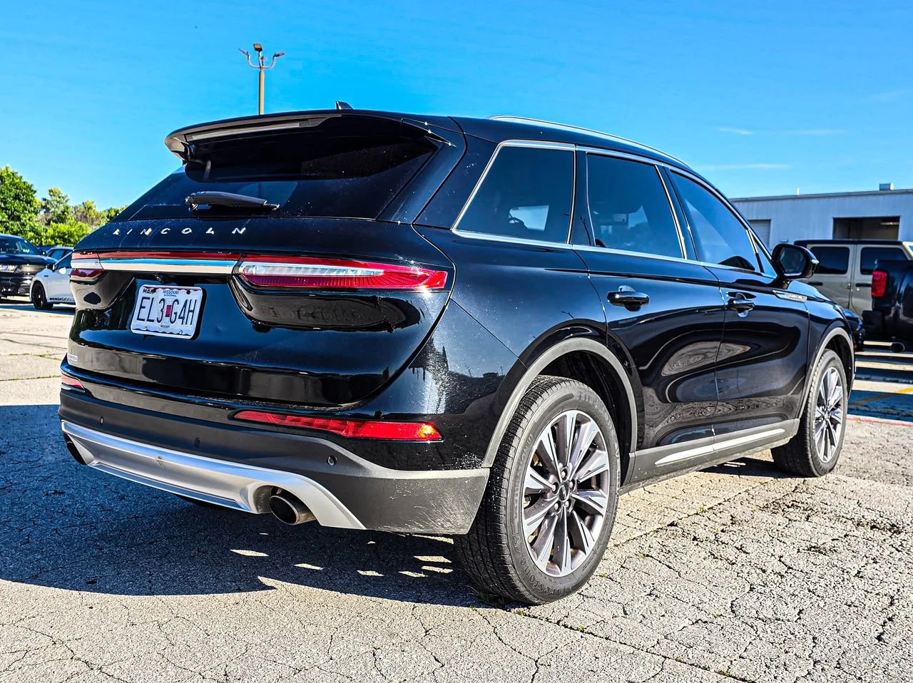 Used 2020 Black Lincoln Reserve image 5