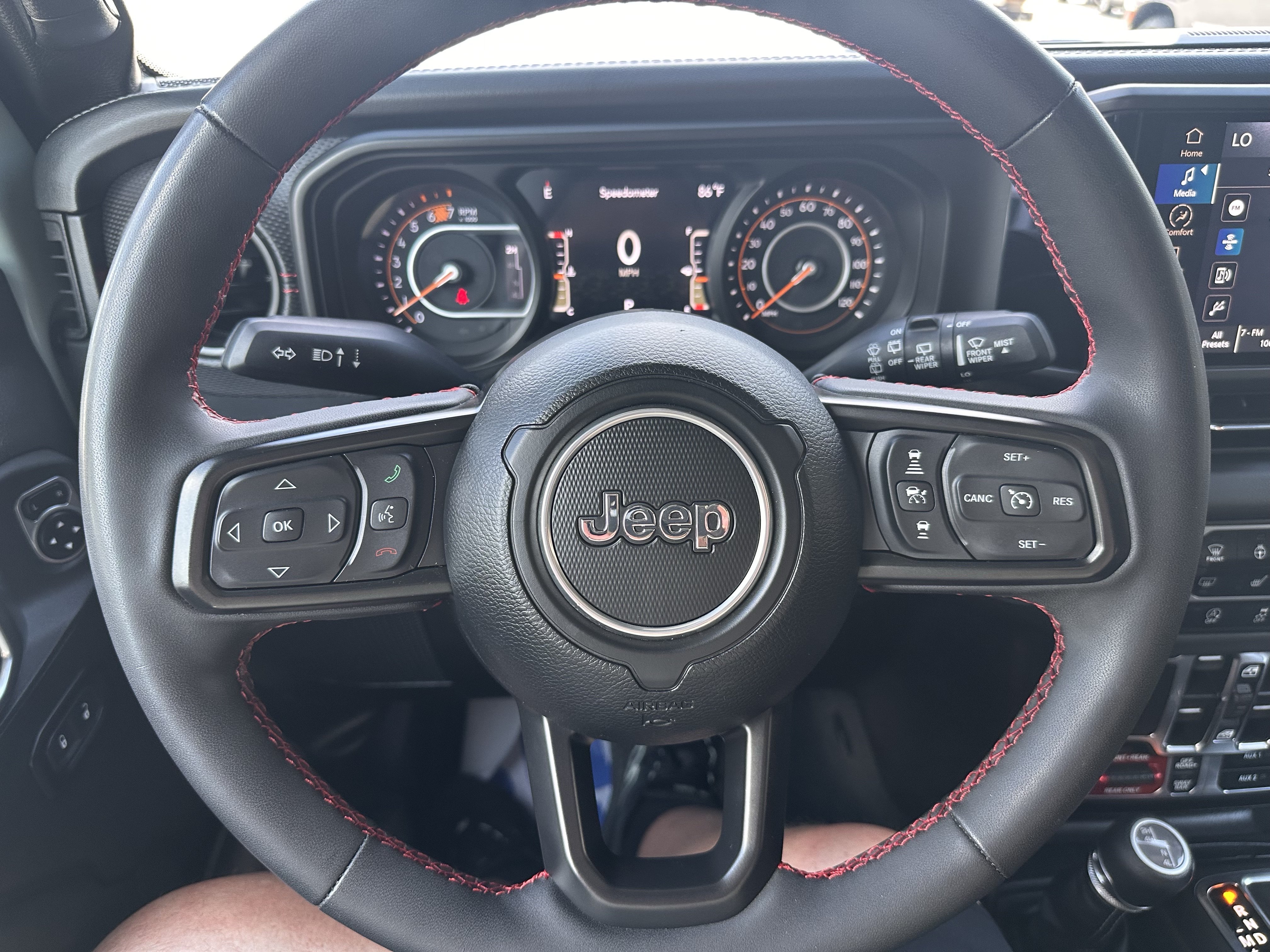 Certified Used 2024 Earl Clearcoat Jeep Rubicon image 19