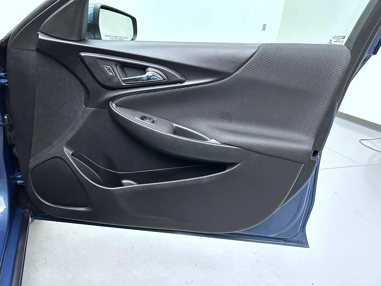 Used 2025 Blue Chevrolet LT image 16