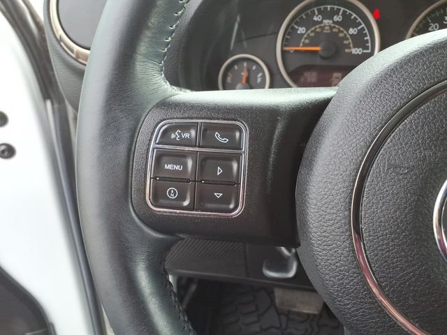 Used 2017 White Jeep Unlimited Sahara image 18