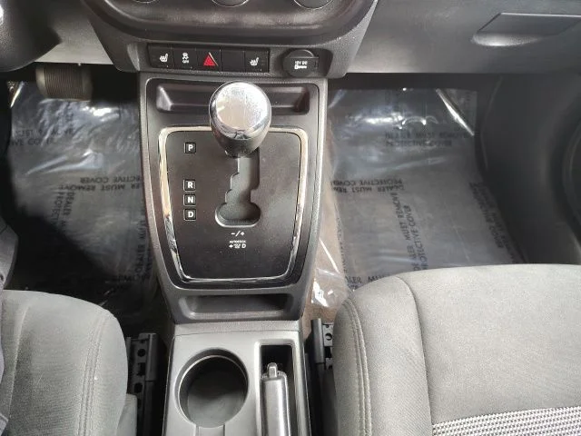 Used 2014 Red Jeep Latitude image 17