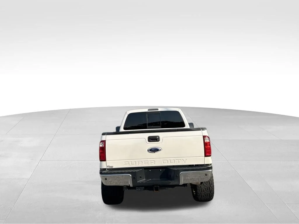 Used 2015 White Ford Lariat image 4