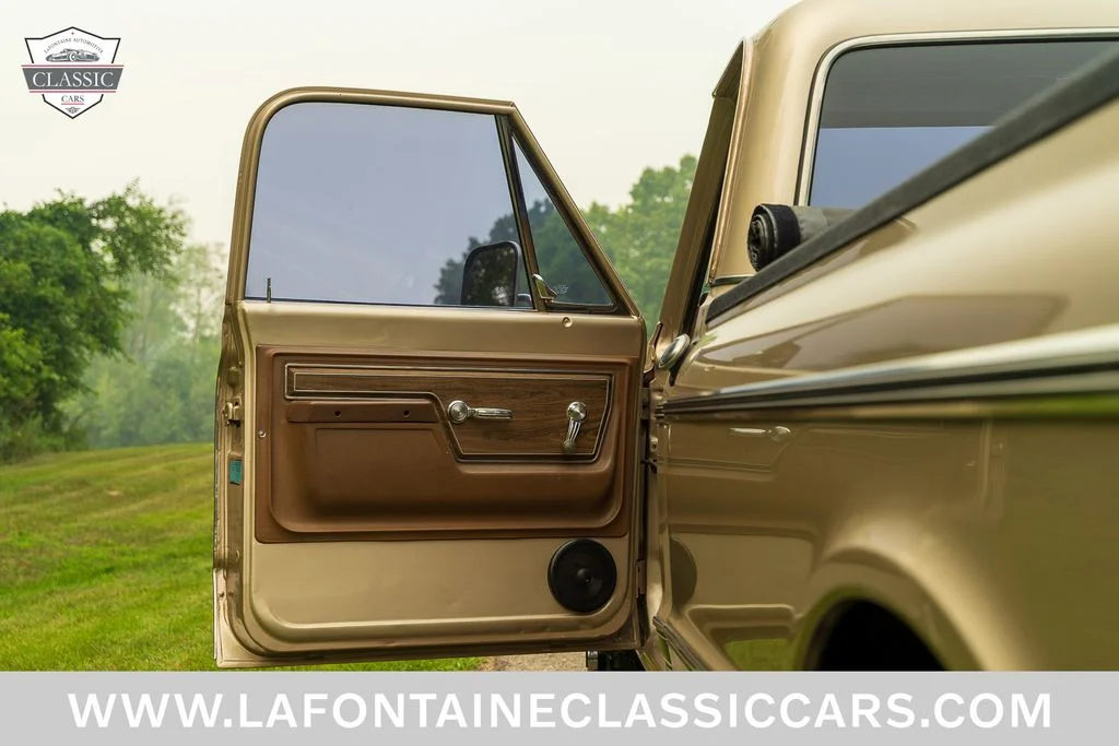 Used 1972 Gold Chevrolet Cheyenne image 57