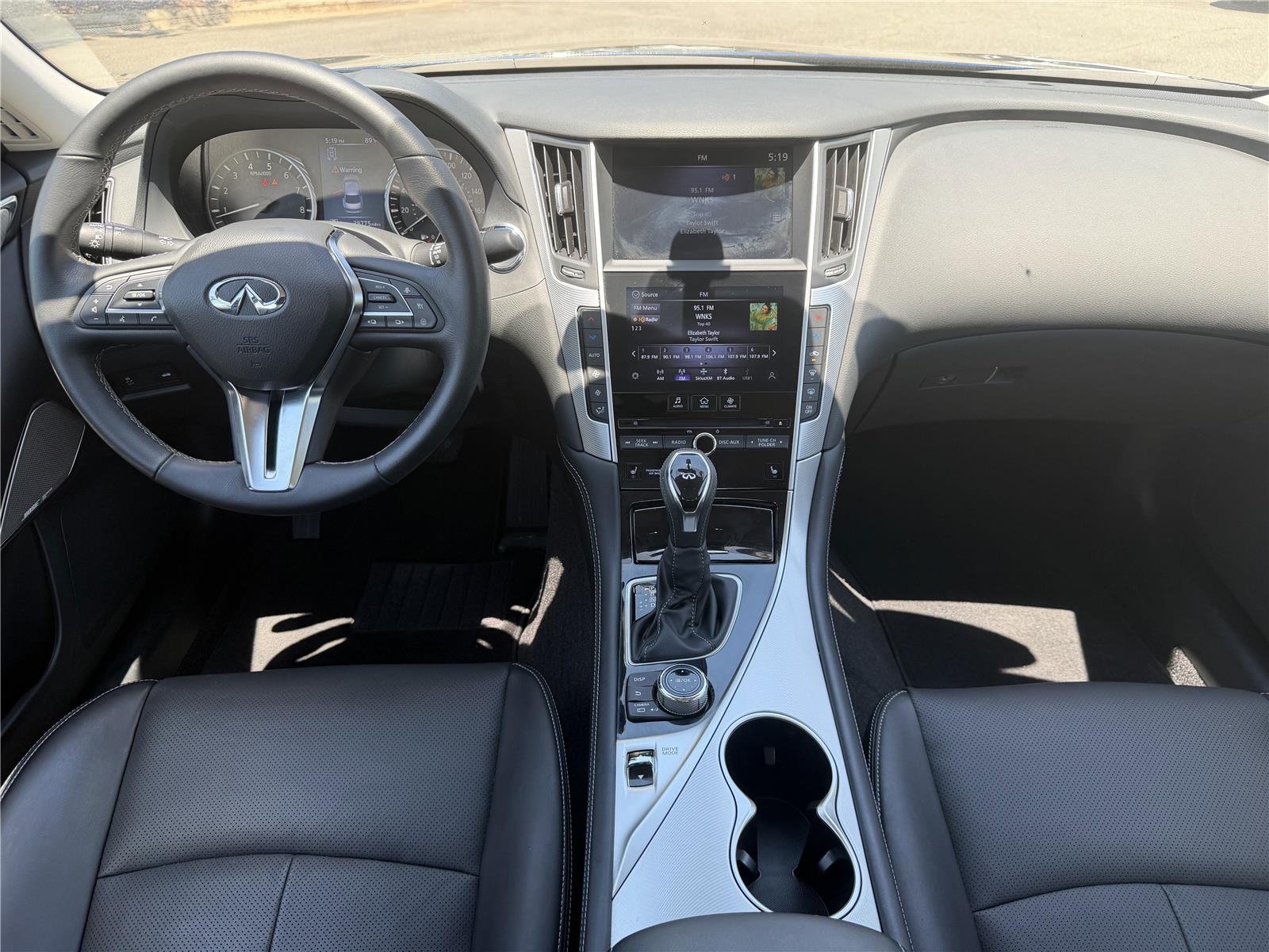 Used 2023 Grand Blue INFINITI LUXE image 2