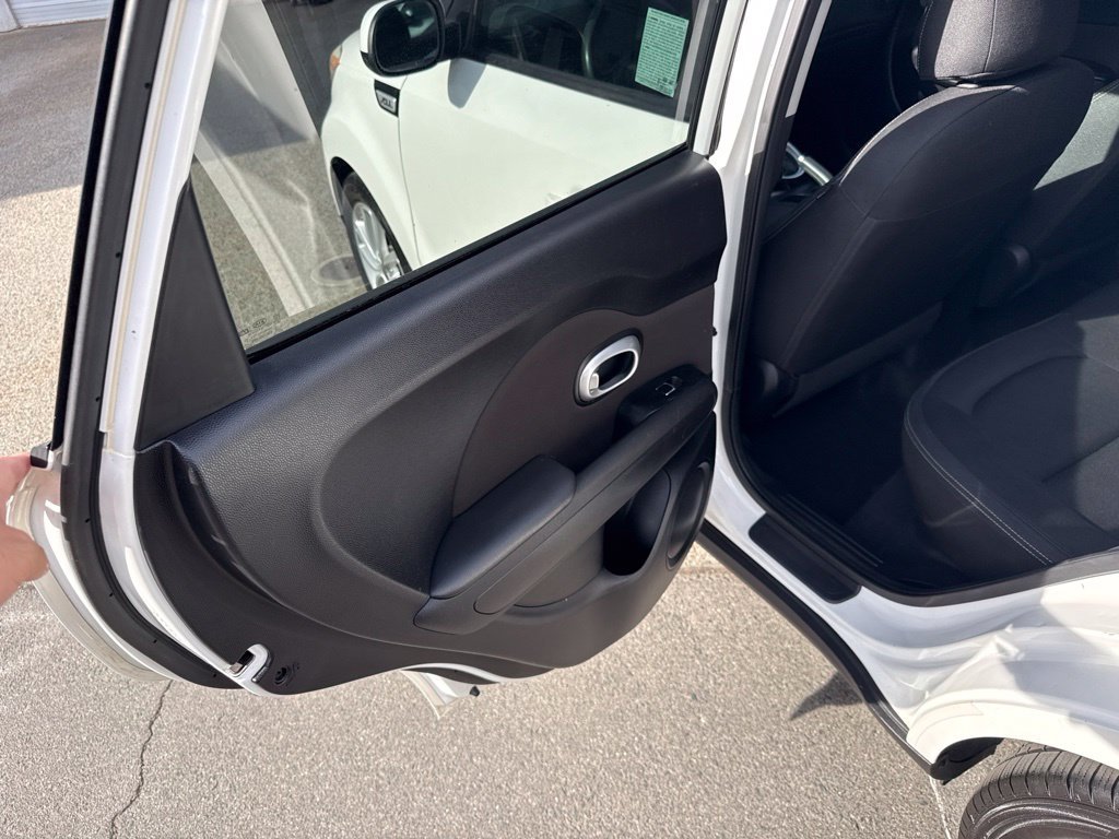 Used 2019 White Kia Plus image 15