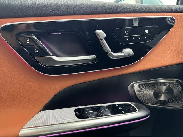 New 2027 Silver Mercedes-Benz GLC 300 image 35