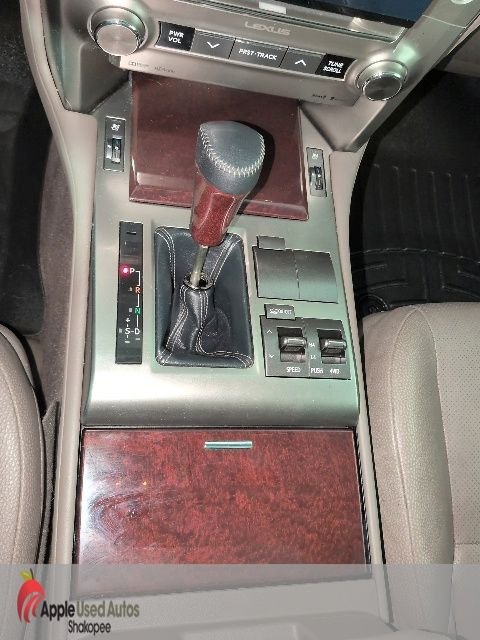 Used 2014 Red Lexus 460 image 23
