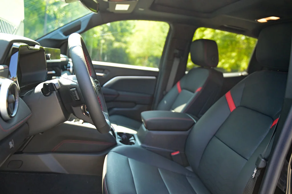 2026 Chevrolet Colorado Z71 - Photo 16
