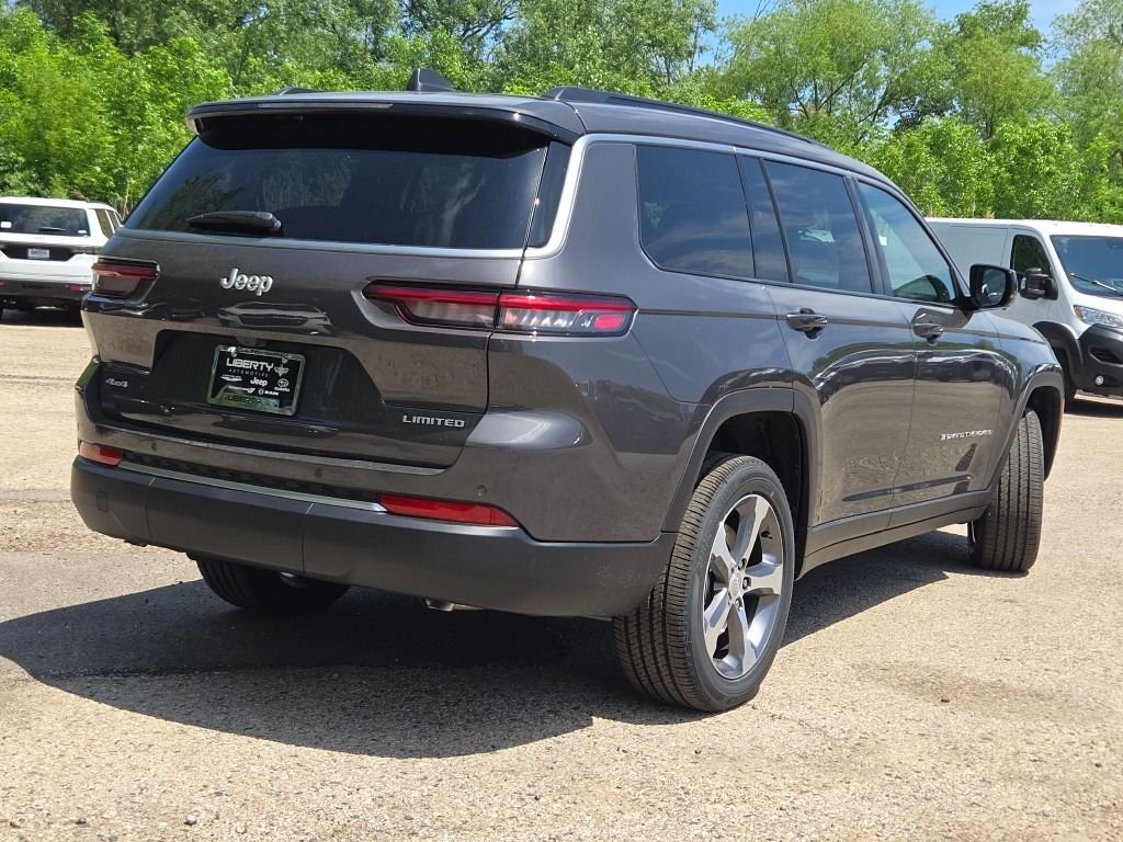 New 2026 Baltic Gray Metallic Clearcoat Jeep Limited image 13