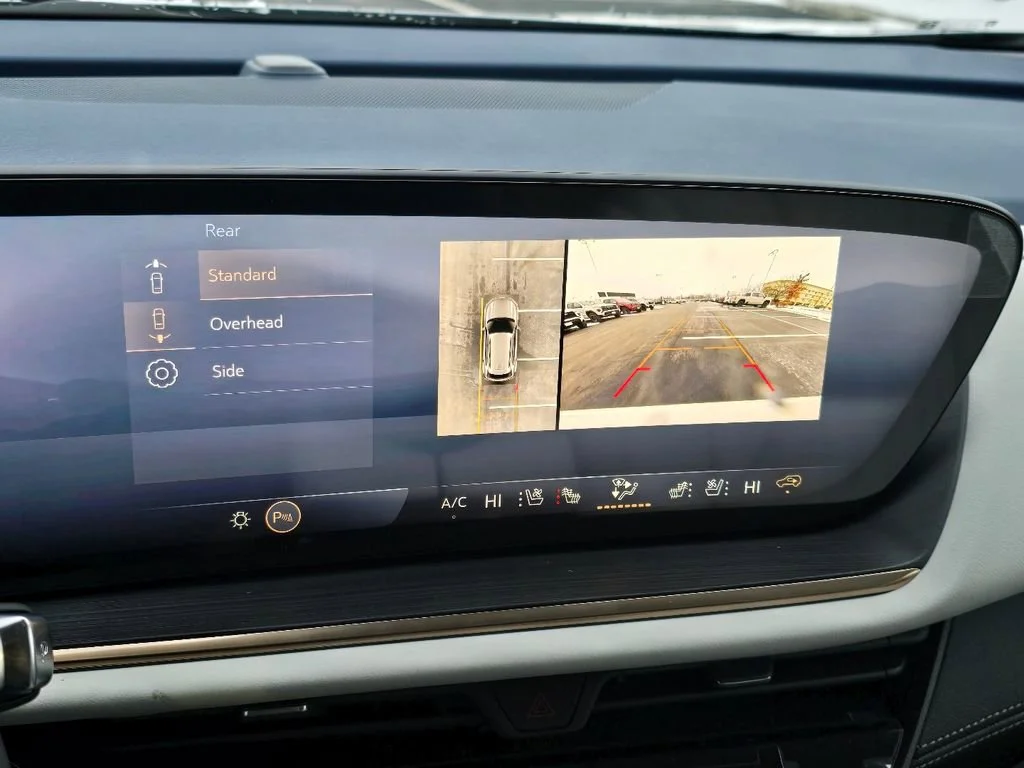 New 2026 Iridescent White Tricoat Buick Avenir image 23