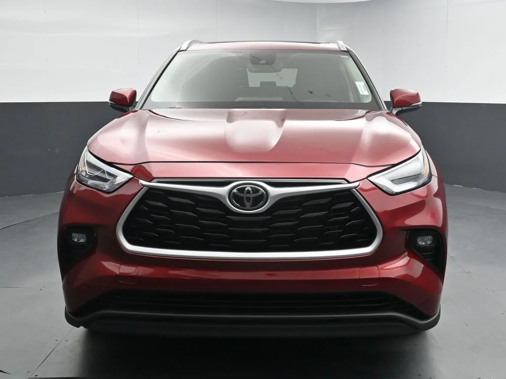2023 Toyota Highlander XLE - Photo 3